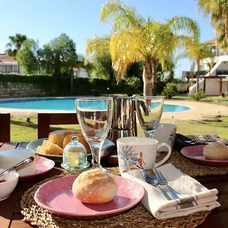 Birdsong Sol Village Apartman *