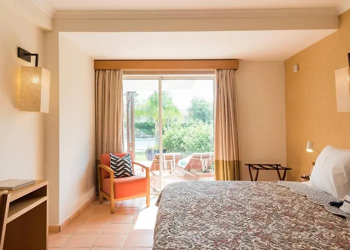 Birdsong Sol Village شقة *