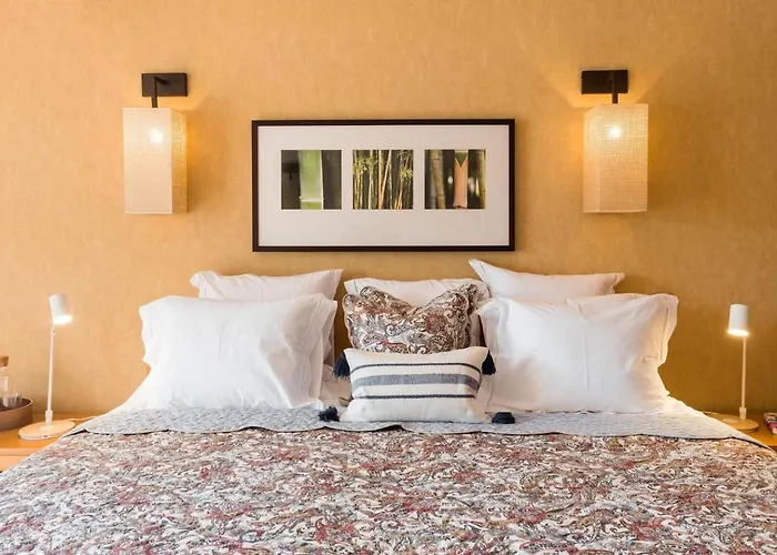 Birdsong Sol Village شقة *