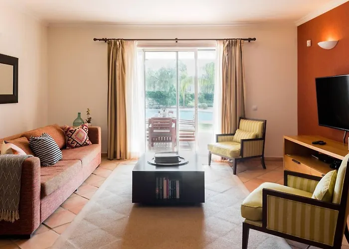 Birdsong Sol Village فيلامورا