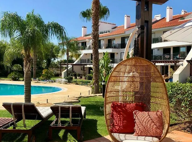 Birdsong Sol Village * فيلامورا